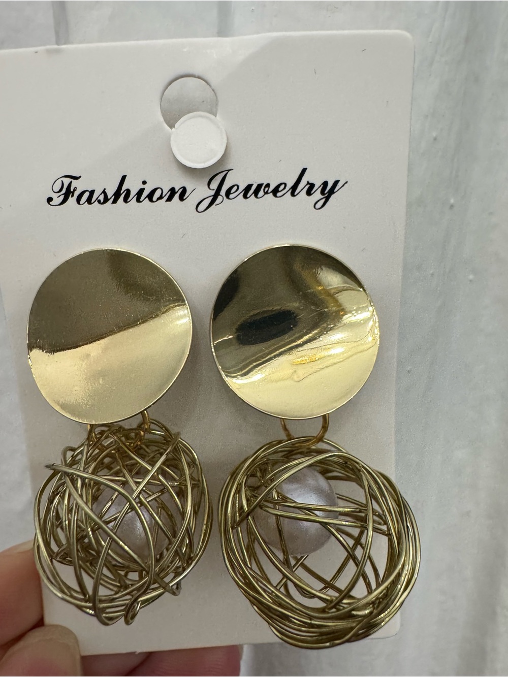 Fashion Jewelry Gold Wire Orb Drop Earrings with Pearl